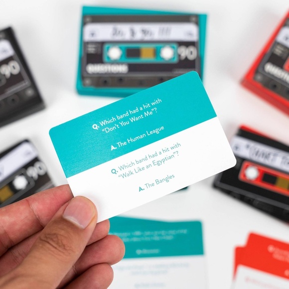 NEW Music Mayhem Mix 300 Trivia Game 2-6 Players - Picture 3 of 6